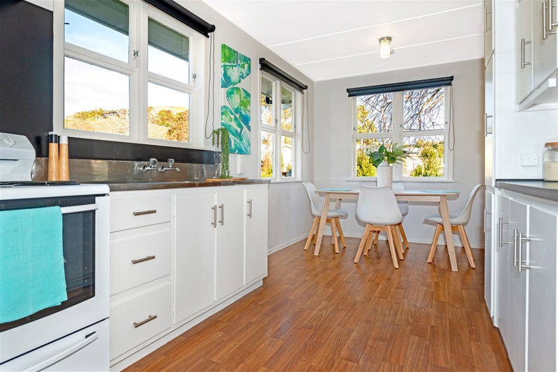 8 Einstein Street, Outer Kaiti, Gisborne - Carousel 2