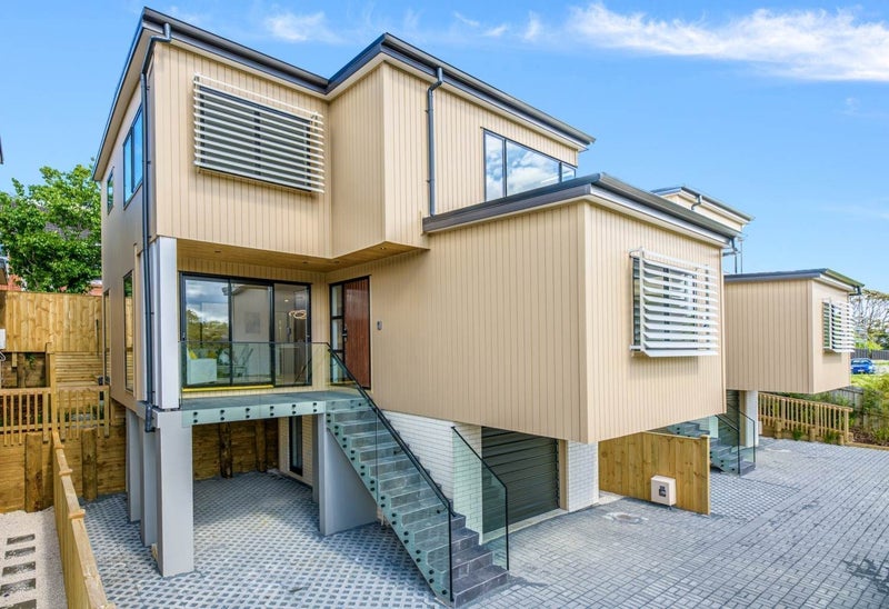 49C Northboro Road, Belmont, Auckland - Carousel 1