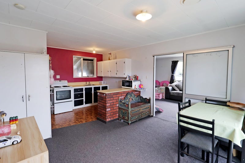 41 Ottrey Street, Clifton, Invercargill - Carousel 2