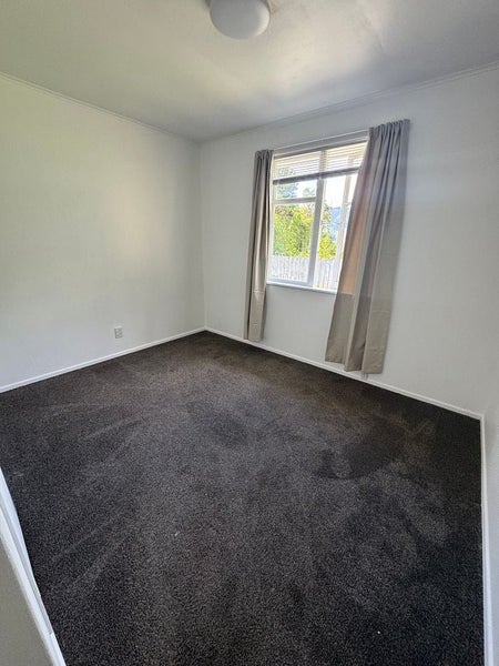 9 Gribble Grove, Stokes Valley, Lower Hutt - Carousel 10