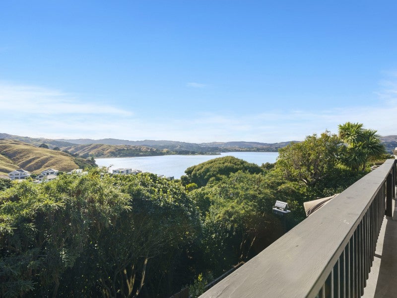5 Pendeen Place, Camborne, Porirua - Carousel 2