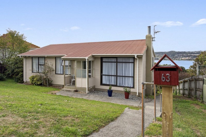 63 Waiuta Street, Titahi Bay, Porirua - Carousel 1