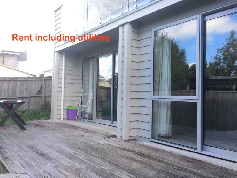 31 Braemar Road, Castor Bay, Auckland - Carousel 1