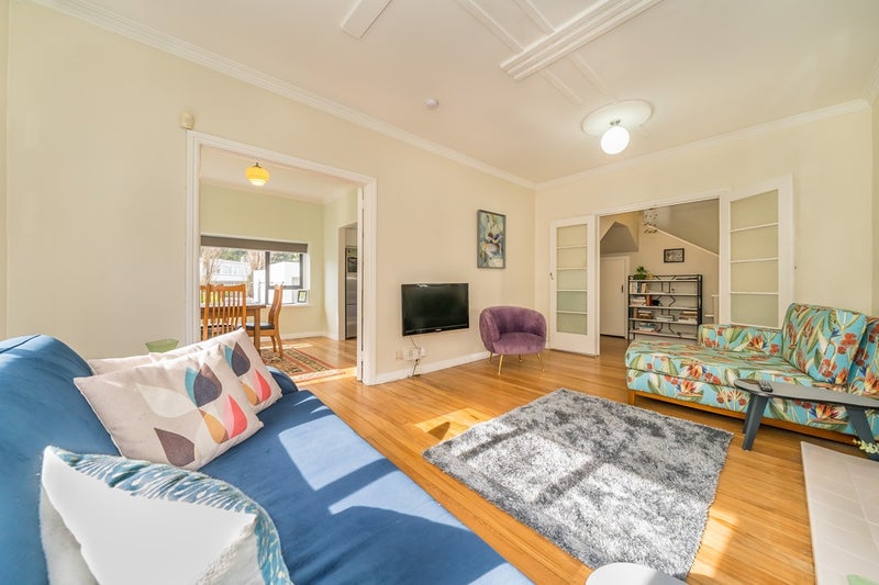 14 Tennyson Street, Petone, Lower Hutt - Carousel 26