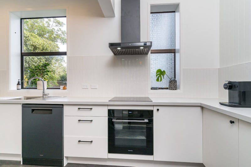 2 Islington Street, North East Valley, Dunedin - Carousel 2