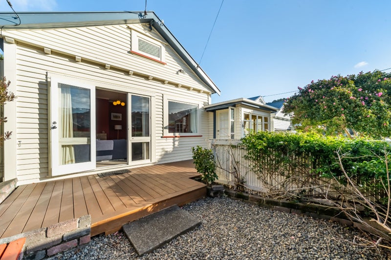 6 Raupo Street, Hataitai, Wellington - Carousel 1