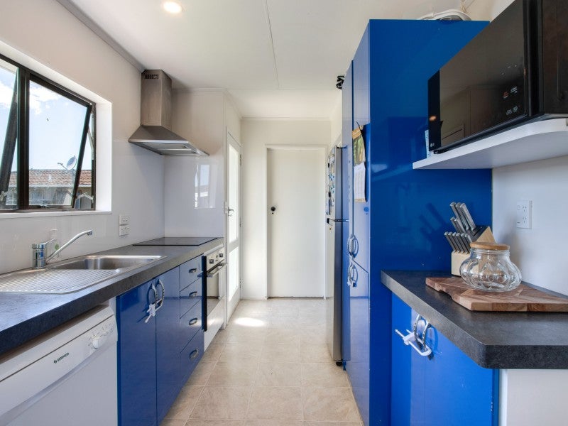 10 Glamorgan Avenue, Tamatea, Napier - Carousel 2