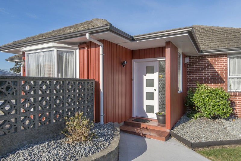 13 Quebec Place, Wainoni, Christchurch - Carousel 2