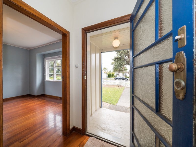 234 College Street, West End, Palmerston North - Carousel 2