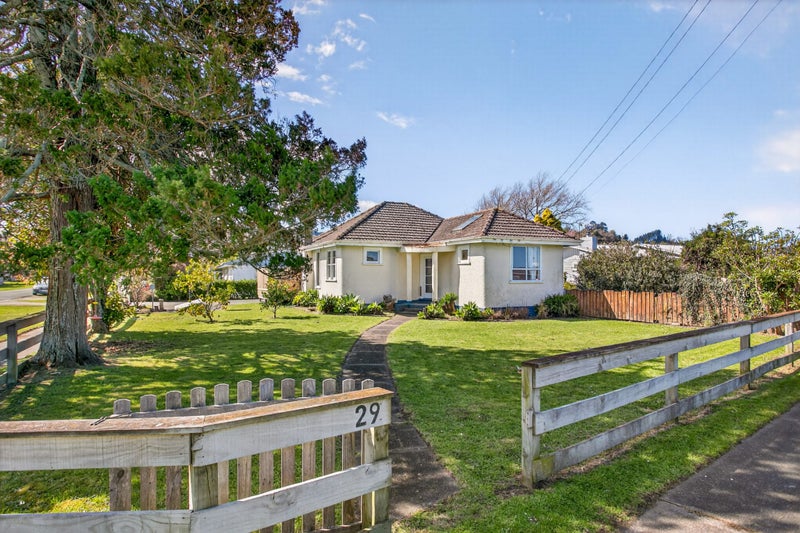 29 Oak Street, Mangapapa, Gisborne - Carousel 1