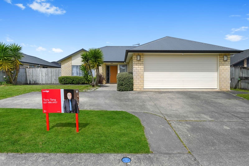 22 Hector Drive, Rototuna North, Hamilton - Carousel 1