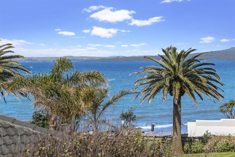 3/7 Craig Road, Milford, Auckland - Carousel 2