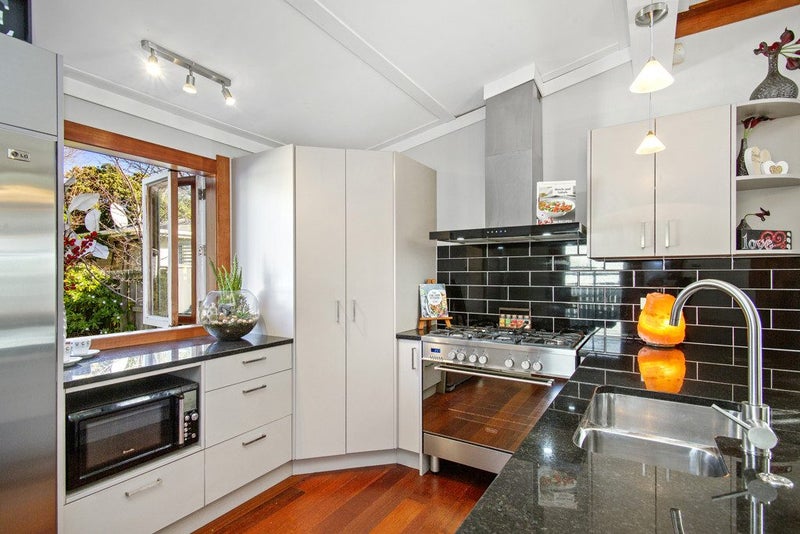 6 Heath Grove, Waiwhetu, Lower Hutt - Carousel 2