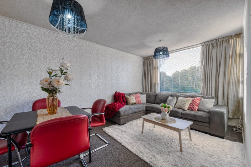 8/41 Barber Grove, Moera, Lower Hutt - Carousel 2