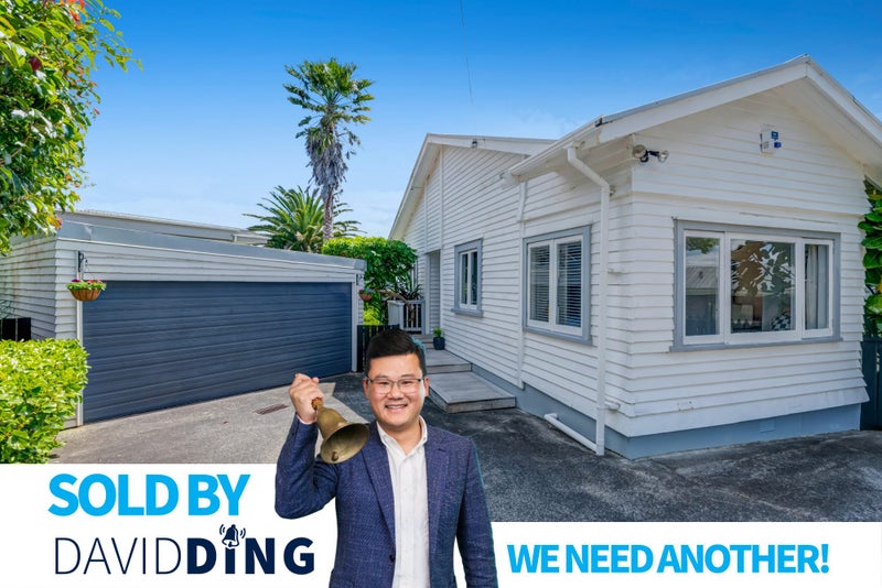 2/136 Sunset Road, Unsworth Heights, Auckland - Carousel 1