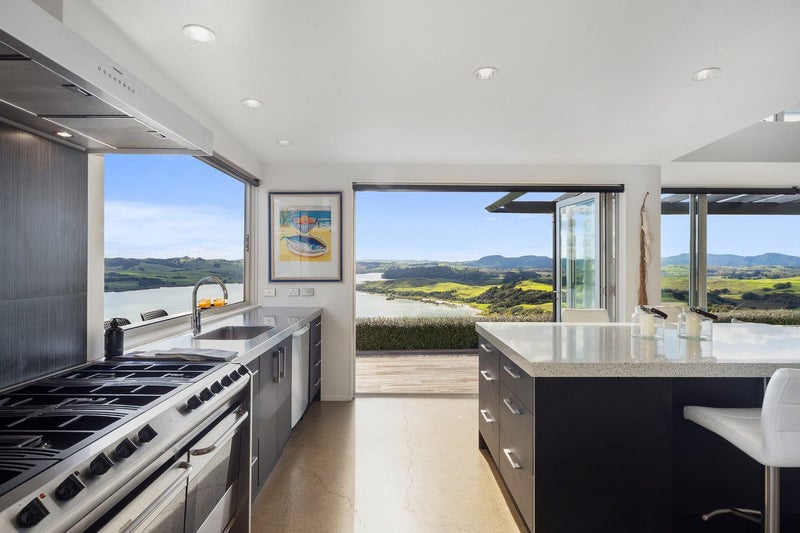 21 Pa Road, Kaiwaka, Kaiwaka - Carousel 1