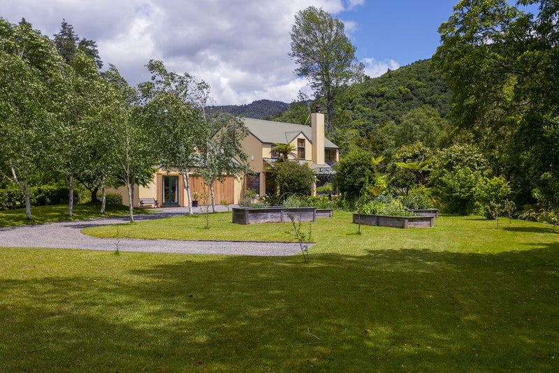 23 Humu Street, Turangi - Carousel 2