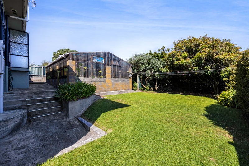 36 Simons Street, Moturoa, New Plymouth - Carousel 23