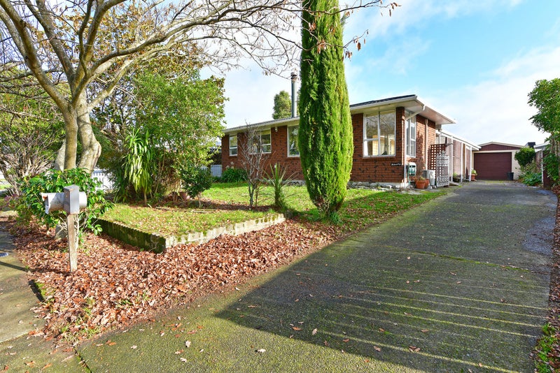 99 California Drive, Totara Park, Upper Hutt - Carousel 1