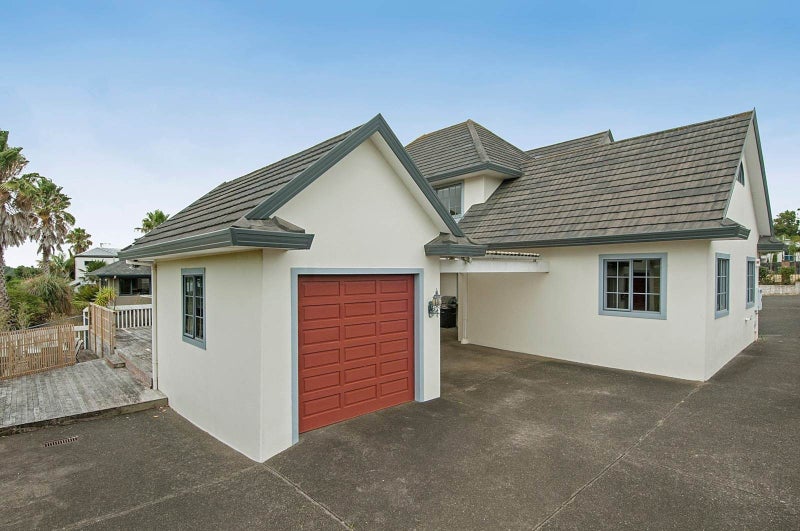 23 Manor Park, Sunnyhills, Auckland - Carousel 2