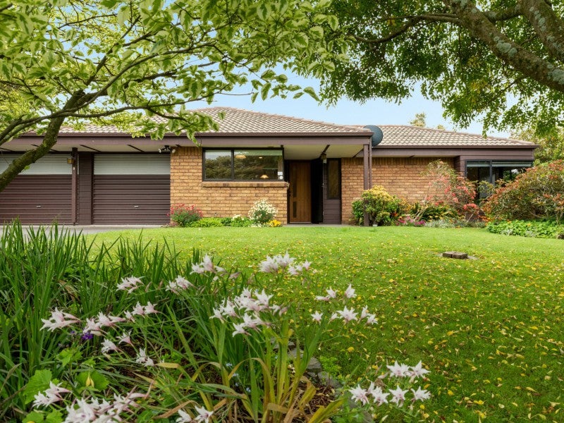 3 Winchester Terrace, Bethlehem, Tauranga - Carousel 1