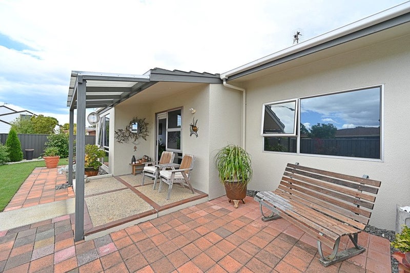 1/2 Laurent Place, GREENMEADOWS, NAPIER - Carousel 2