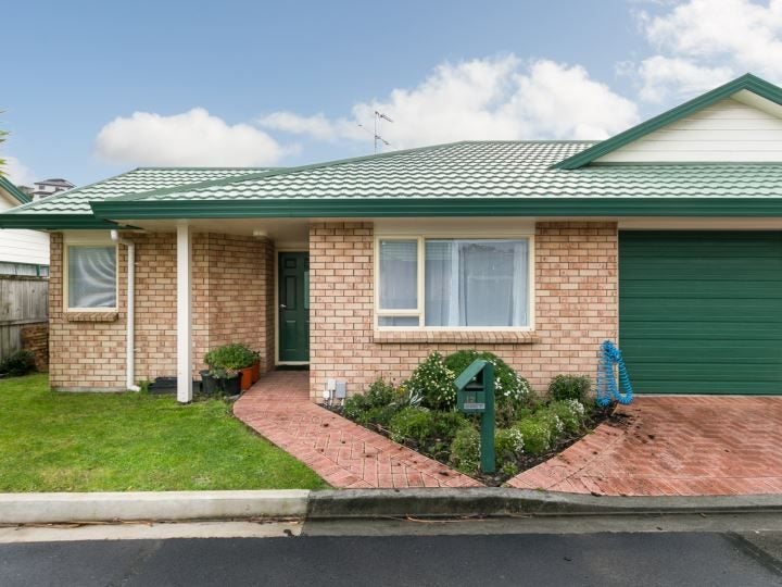 12/6 Brussels Street, Miramar, Wellington - Carousel 1