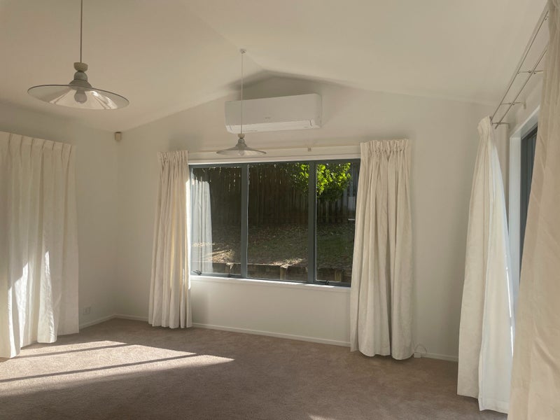 20 Rush Creek Drive, Westgate, Auckland - Carousel 2