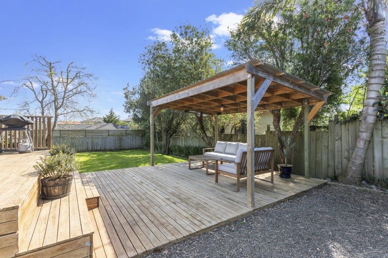 50 Universal Drive, Henderson, Auckland - Carousel 2