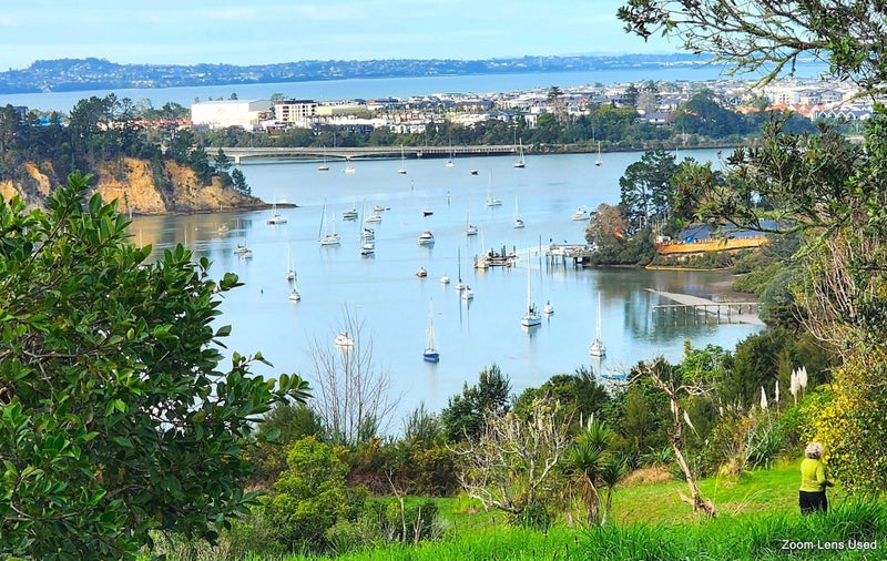 1 Buckleys Track, Paremoremo, Auckland - Carousel 2