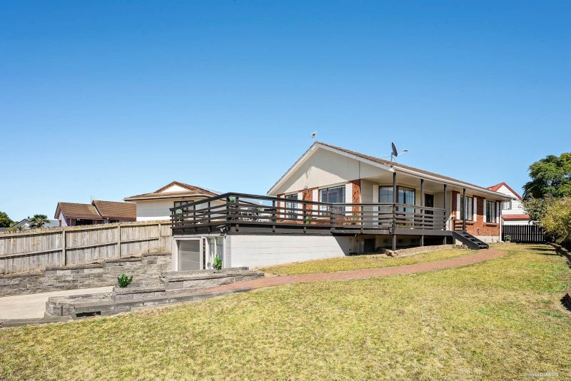 52 Charntay Avenue, Clover Park, Auckland - Carousel 1