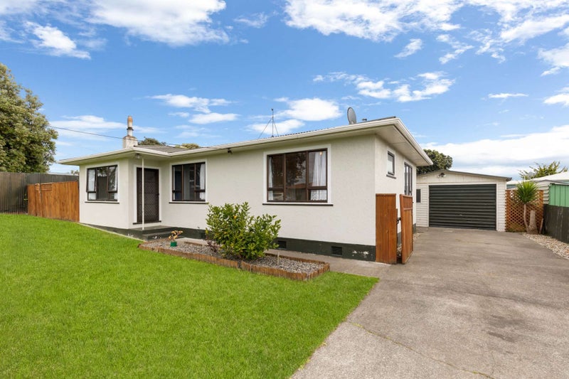 39 Miro Street, Castlecliff, Whanganui - Carousel 1