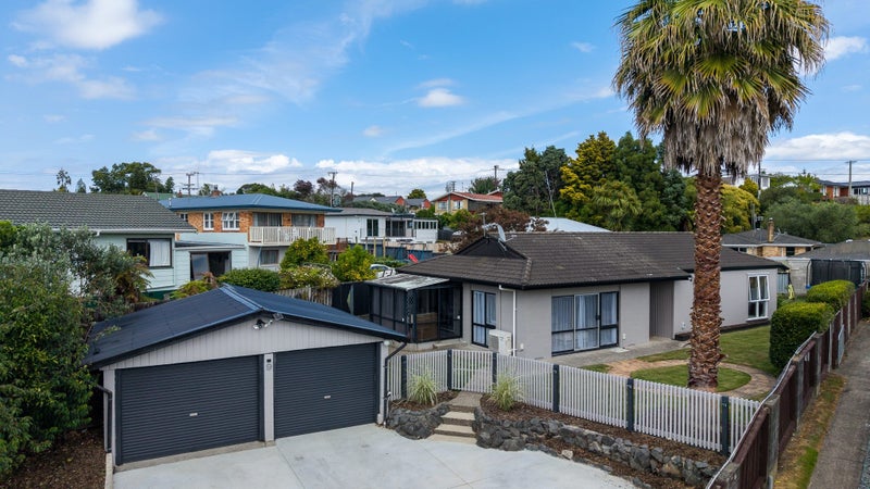 9 Glendale Drive, Dinsdale, Hamilton - Carousel 1