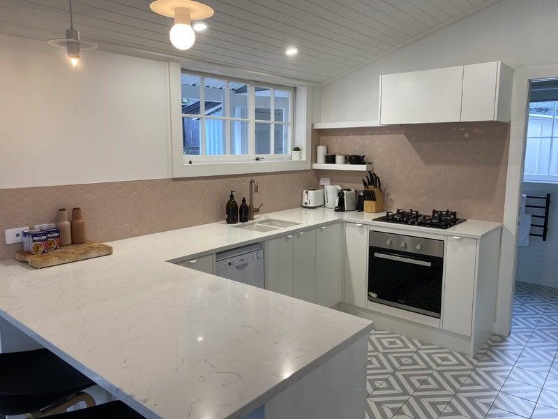 6 Coote Road, Bluff Hill, Napier - Carousel 1