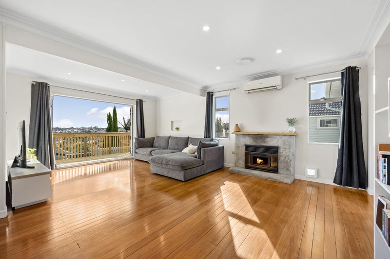 1/266 Forrest Hill Road, Forrest Hill, Auckland - Carousel 1