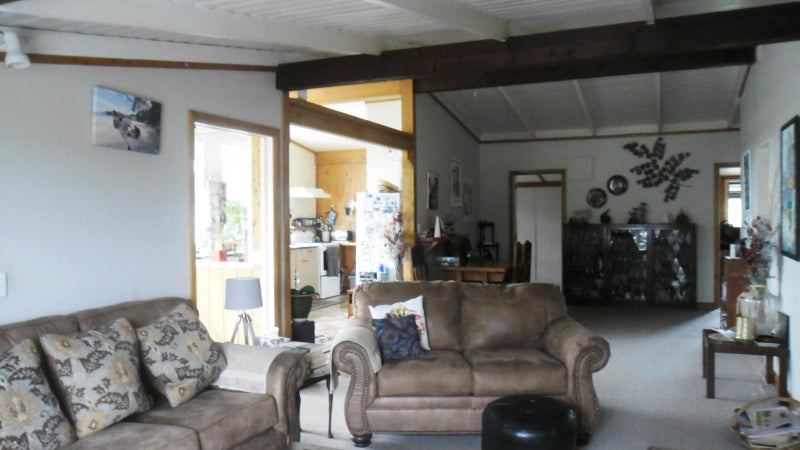 20 Francis Road, Paraparaumu Beach, Paraparaumu - Carousel 2