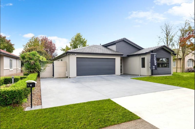 8 Gallery Grove, Flagstaff, Hamilton - Carousel 1