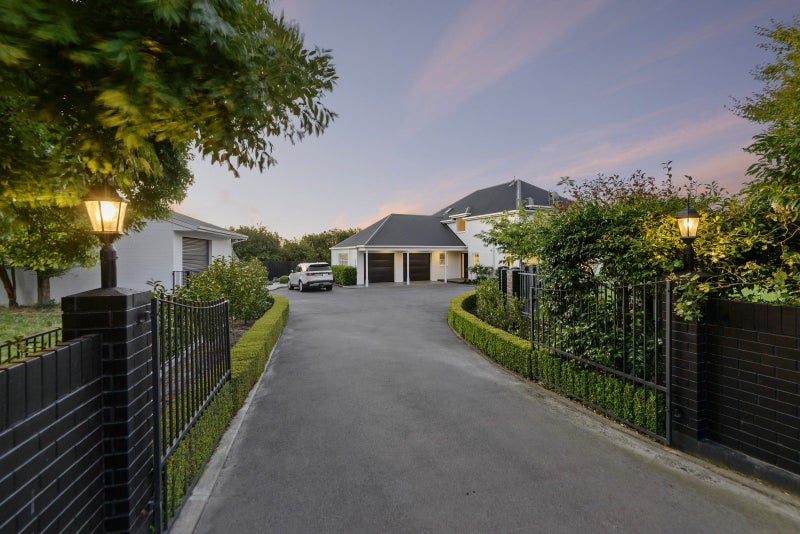 114 River Road, Christchurch - Carousel 2