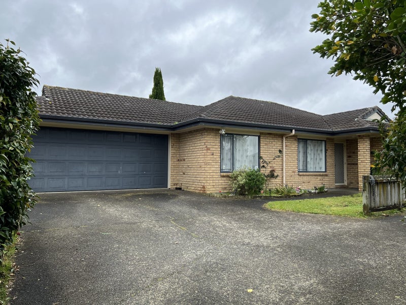 13 Sandwick Drive, Weymouth, Auckland - Carousel 2