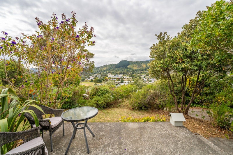 14 Jenner Road, Toi Toi, Nelson - Carousel 2