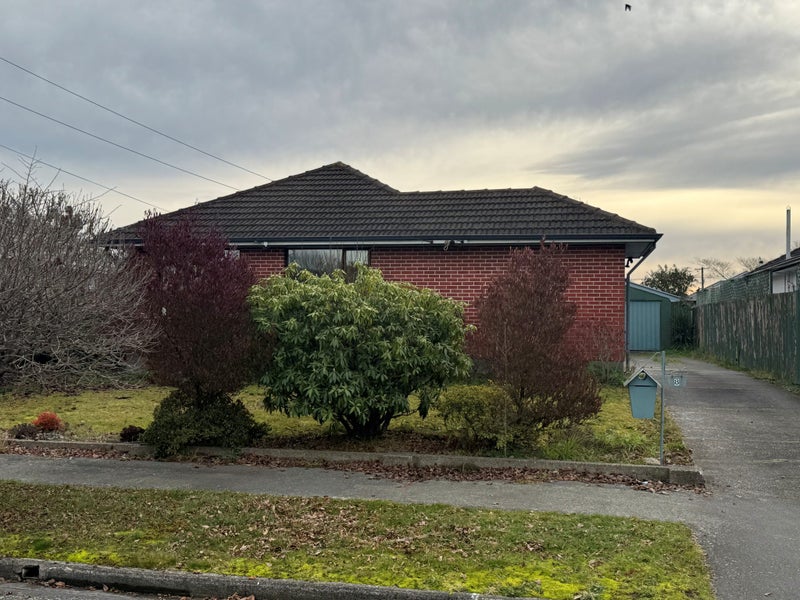 8 Appleby Crescent, Burnside, Christchurch - Carousel 1