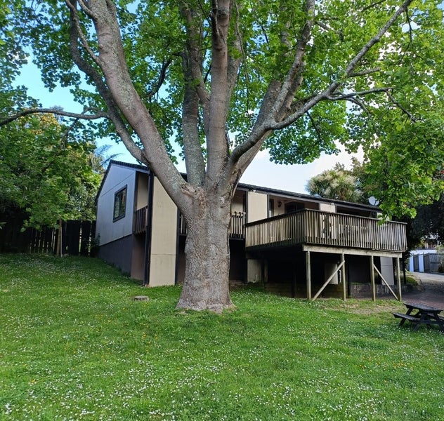 14 Palmetto Place, Goodwood Heights, Auckland - Carousel 2