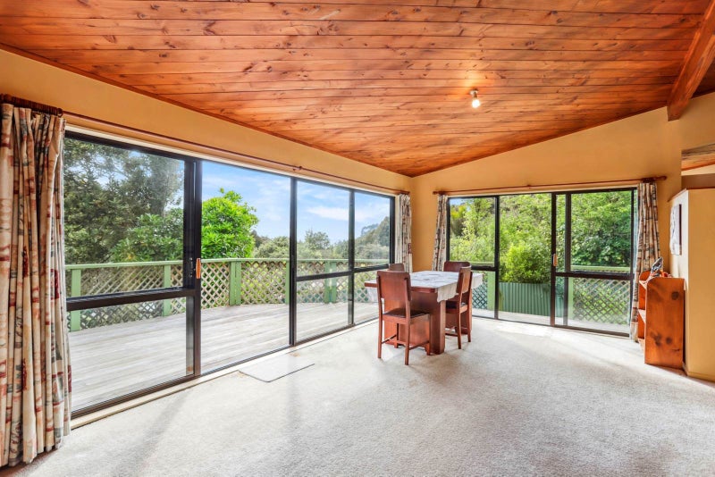 63 Western Road, Laingholm, Auckland - Carousel 1