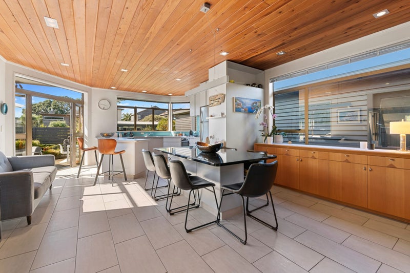 14 Glamis Avenue, Manly, Whangaparaoa - Carousel 2