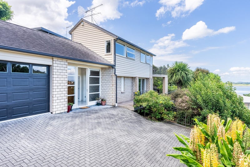 65 Frederick Street, Hillsborough, Auckland - Carousel 1