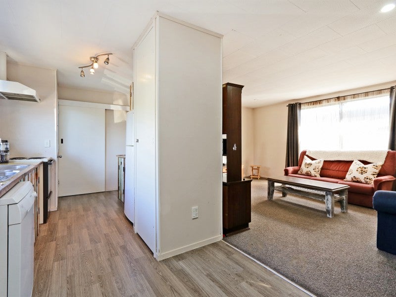 2/2 Lee Road, Taradale, Napier - Carousel 2