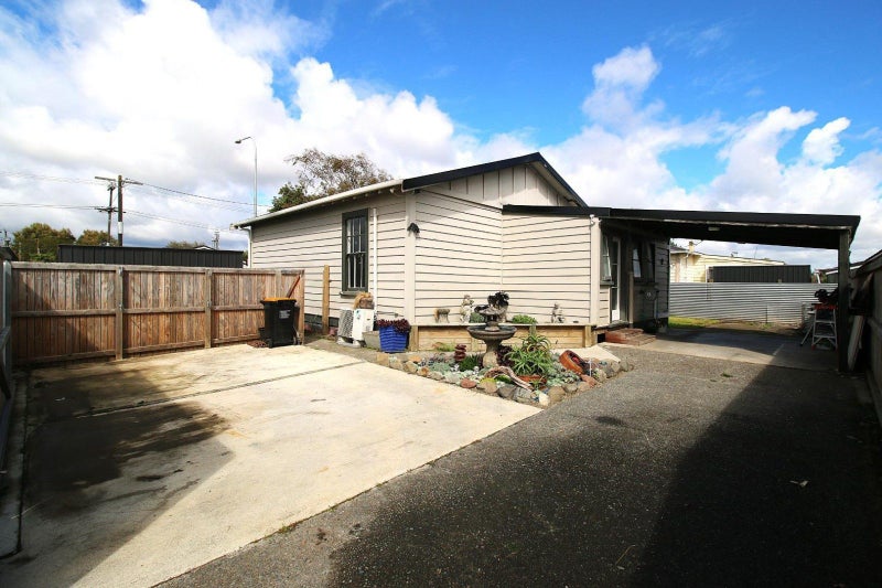 14 Fairs Road, Milson, Palmerston North - Carousel 14