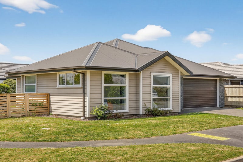 68 Packard Crescent, Halswell, Christchurch - Carousel 1