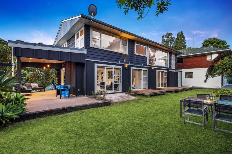 6 Mckenzie Avenue, Arkles Bay, Whangaparaoa - Carousel 2