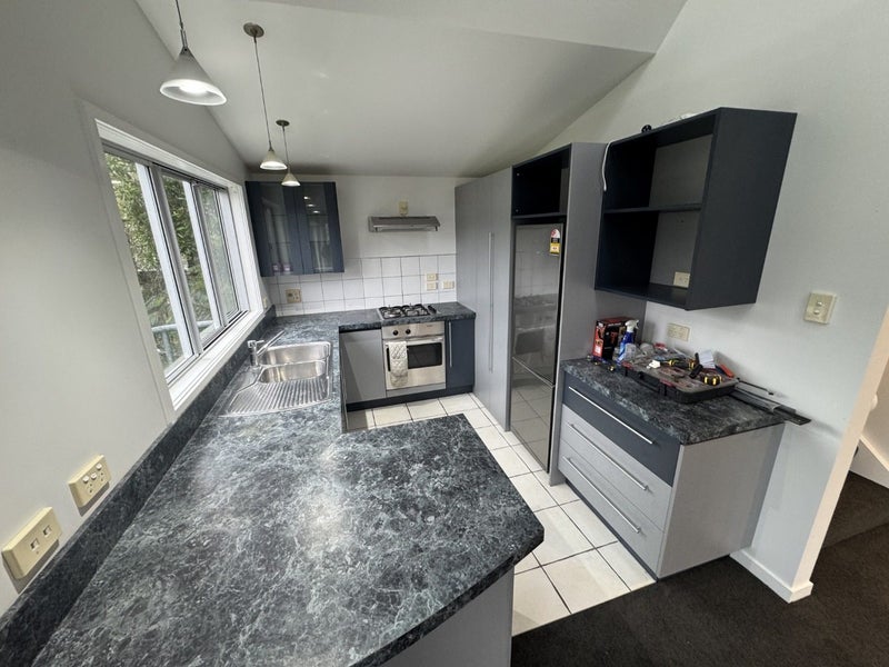 36A Sutherland Crescent, Melrose, Wellington - Carousel 2